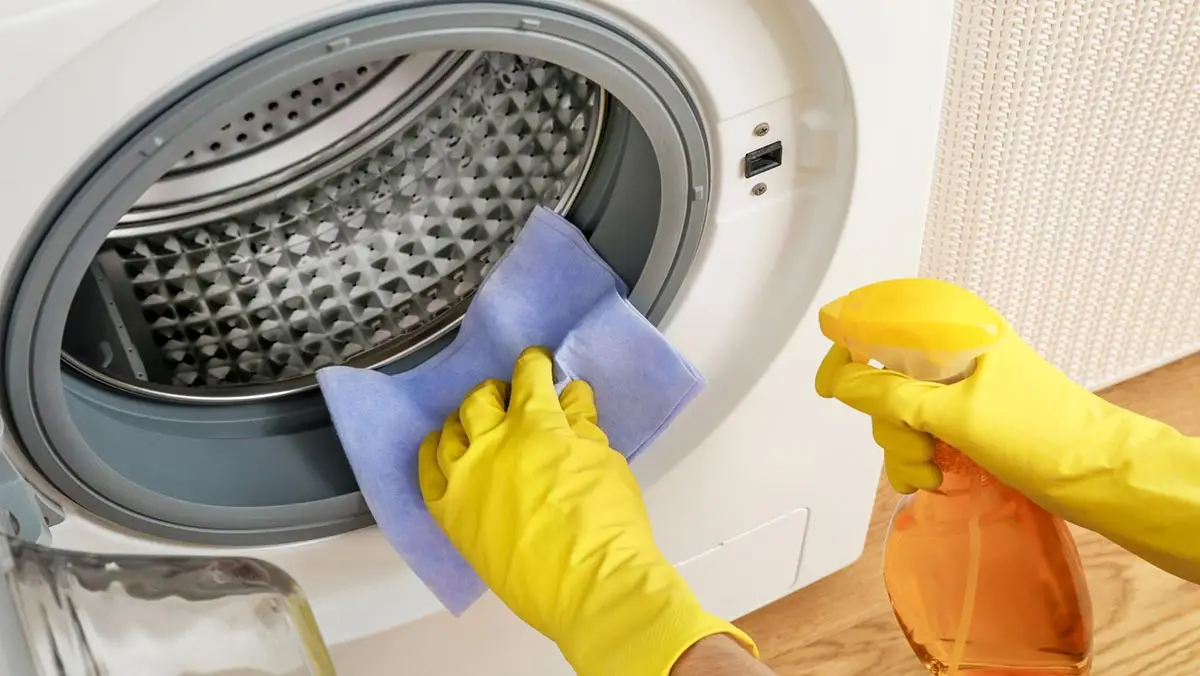 چرا باید ماشین لباسشویی خود را تمیز کنید