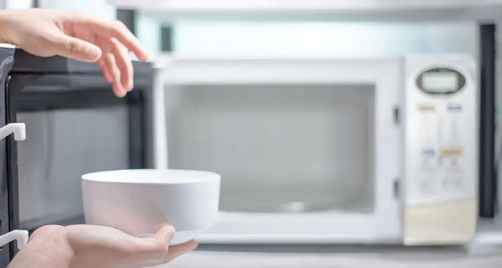 چگونه باقیمانده غذا را دوباره گرم کنیم