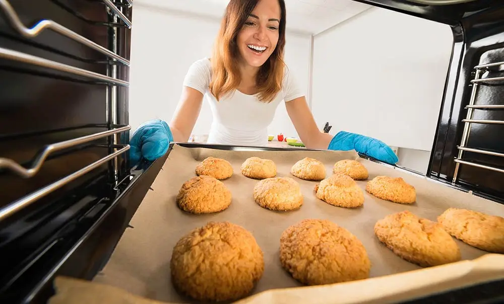 چگونه بوی آشپزی را از آشپزخانه پاک کنیم ؟